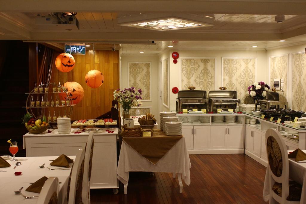 Signature Halong Cruise Ha Long Exterior photo