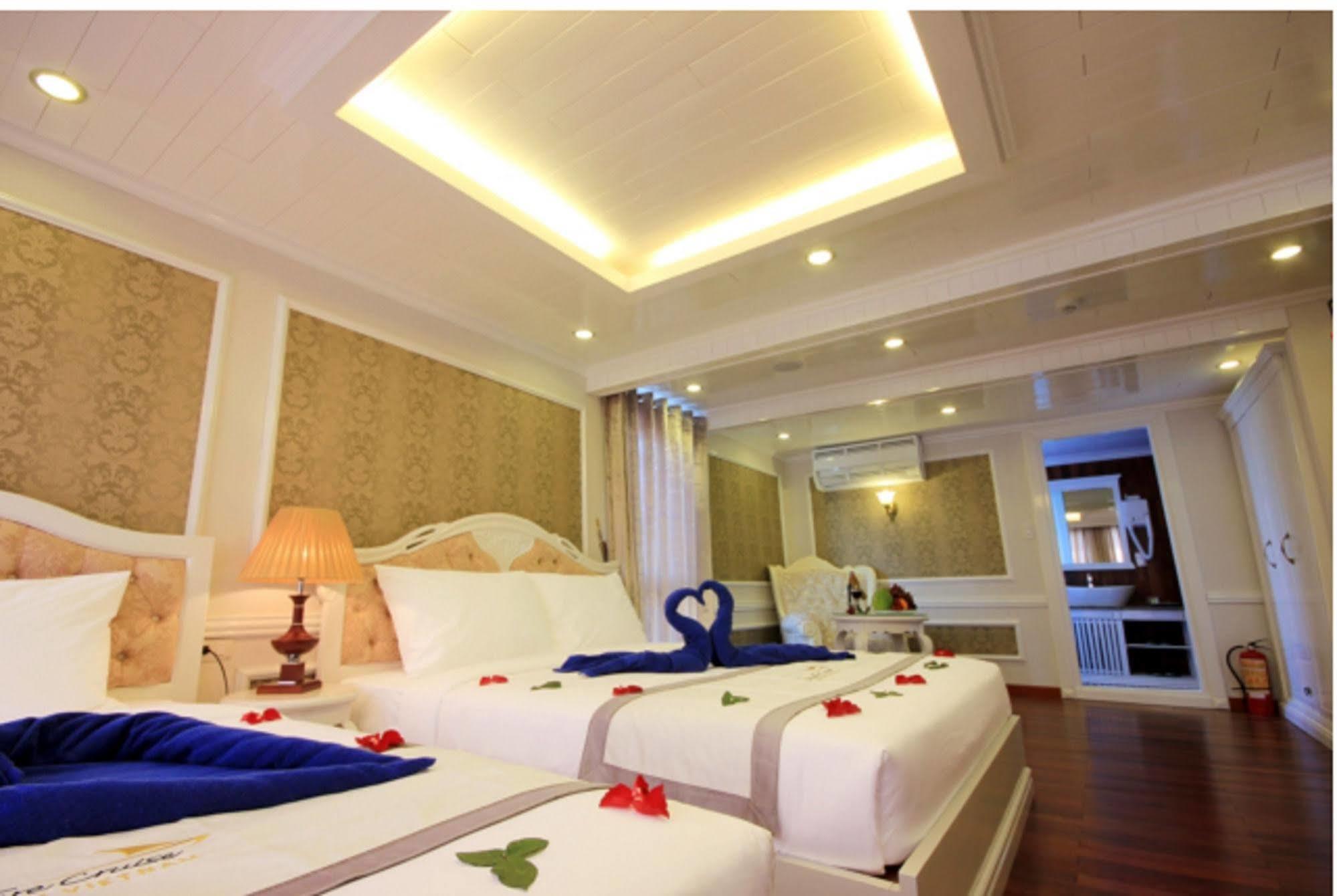 Signature Halong Cruise Ha Long Exterior photo